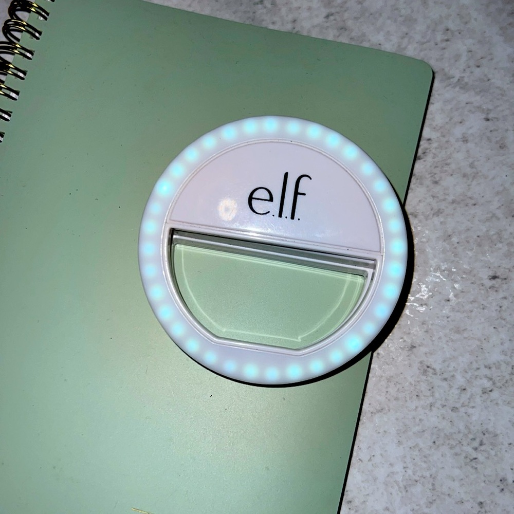 E.L.F Glow on the Go Ring Light Capture the Perfect Selfie